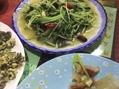 -泸沽肴(泸沽湖大洛水村农村信用社旁店)