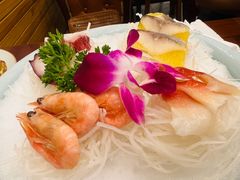 -青瓦餐厅·生鱼片·韩园烤肉(西塔店)