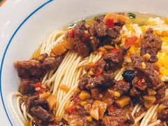 香辣牛肉酱面-刘氏三和面馆