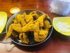 -BHC炸鸡(明洞总店)