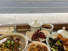 黄豆炖猪脚盖浇饭-兰溪十八浇(天一店)