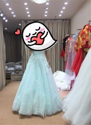 -觅白婚纱礼服馆