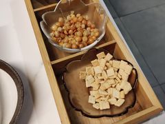 -汤宴·参须肚包鸡(南京路店)
