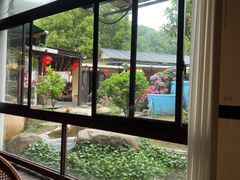 -湘力力小院·鱼汤泡饭(枫林路店)