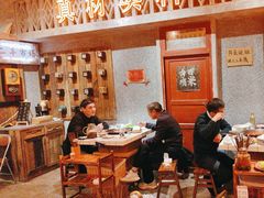 -旧街市鲜货老火锅(大光路店)