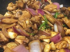 -胡须佬鸡煲四季火锅店(石厦西村直营店)