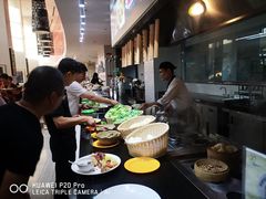 自助取餐区-阿罗哈酒店全日餐厅