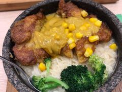 石烧咖喱鸡扒面-佰搭果·广式茶餐厅(西华路店)