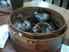荷叶虾包.-老上海城隍庙小吃(苏州街店)