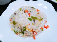 -天塔旋转餐厅