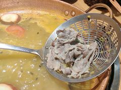 -洱火云南酸菜牛肉火锅(石景山当代商城店)