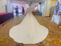 -伯瓷皇后婚纱艺术空间