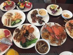 -荣誉国际酒店-云顶旋转餐厅