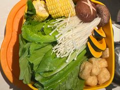 时蔬拼盘-润园四季椰子鸡火锅(南山海岸城店)