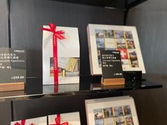 -Laderach 莱德拉(上海环贸iapm店)