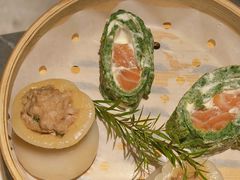 三文鱼卷-佬太公海鸭·海鲜大排档(上海总店)