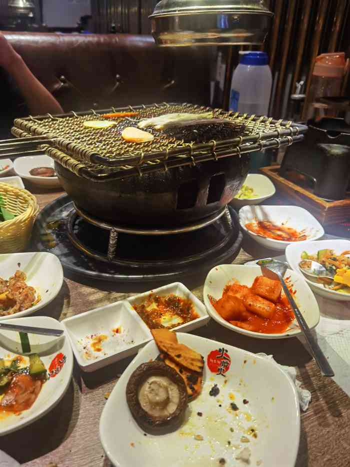 火炉火炭火烤肉(望京凯德mall店)-"好象年初的时候就小有名气了!