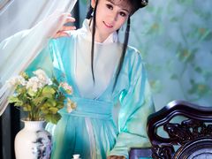 -九月鹰飞汉服摄影工作室