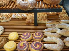 -焙丽拾光(麦凯乐直营店)