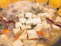 -粘豆包柴火铁锅炖