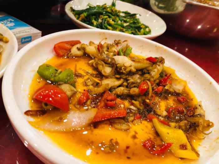 蔡塘大排档-"[薄荷]环境:场地特别大,就在brt蔡塘."-大众点评移动版