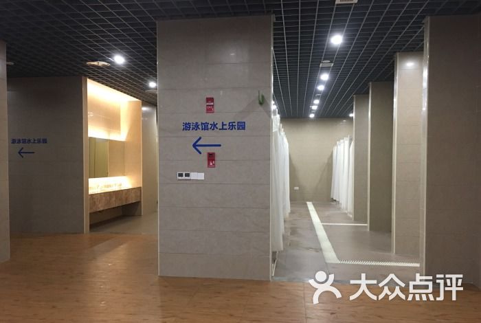 五一广场游泳馆