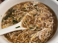 -隆江大酒店(雯婕商务楼店)