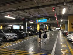 -宜家家居（上海徐汇商场店）-停车场