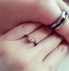 -威德钻石-克拉钻大本营(南京东路店)