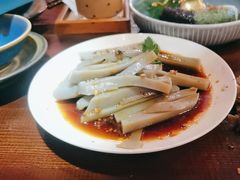 -春天里餐厅·云南创意菜特色美食(束河店)