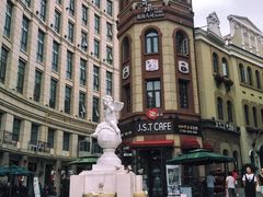 外景-鲁邦国际风情街(麦世达韩国精品百货店)