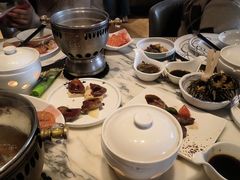 -雍和会海鲜姿造自助(湖东路店)