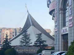 -锦龙国际酒店(天津奥体中心华苑地铁站店)