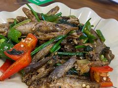 紫苏炒杂鱼仔-老客家美食• 竹筒饭• 河鲜(龙门永汉店)