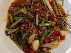 -严记小天府酸菜鱼(西四路店)