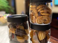 小蝴蝶酥-上海哈尔滨食品厂(淮海中路店)