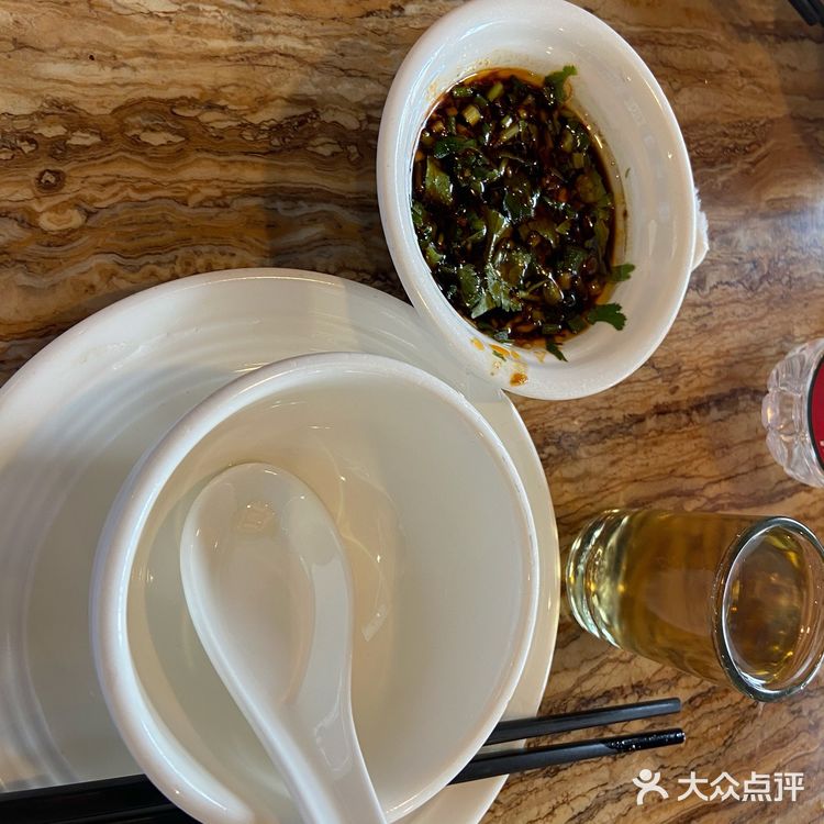 不错的，挺好找，招牌挺大的服务