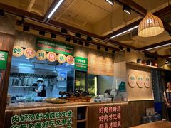 -云阿蛮云南生烫牛肉米线(奉贤路店)