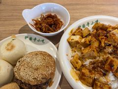 -护国寺小吃店(红莲南路店)