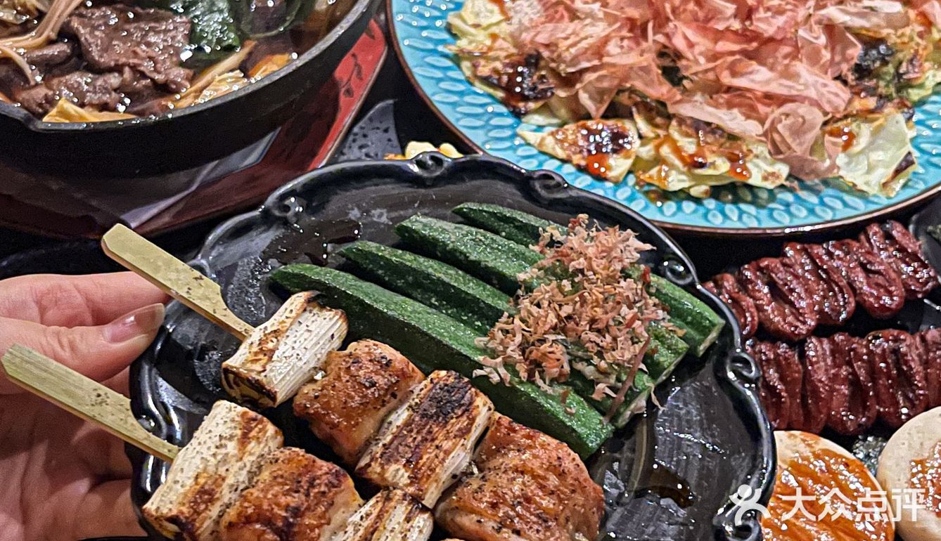 之后吃饭没有帅哥服务我可不去❗