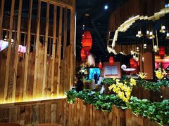 -老滇山寨•云南特色菜•地方菜•民族风情歌舞表演(金碧店)