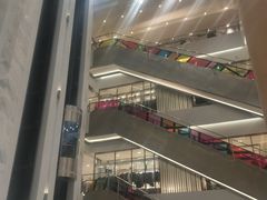 店内环境-资和信百货商场