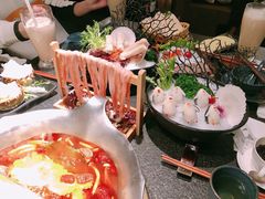 -湊湊火锅·茶憩(打浦桥日月光店)