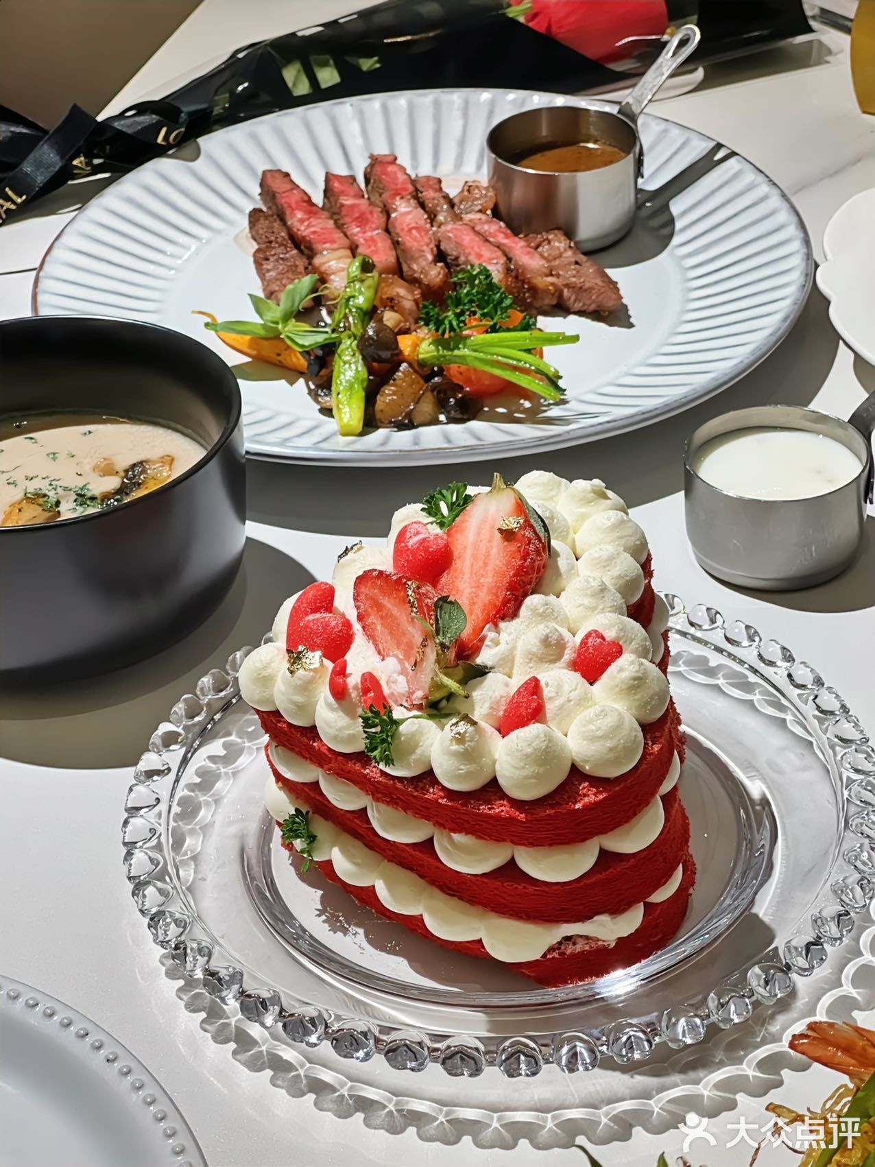  贵阳大十字云镜情人节的套餐！真的合适！