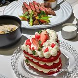  贵阳大十字云镜情人节的套餐！真的合适！