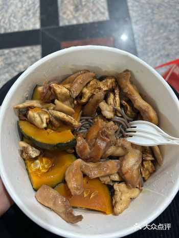 备考感觉很容易长胖，为了在过年之前瘦一点，打算每天中