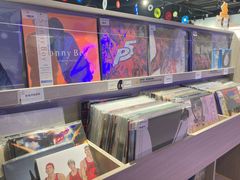 -浣熊唱片店(上海影城店)