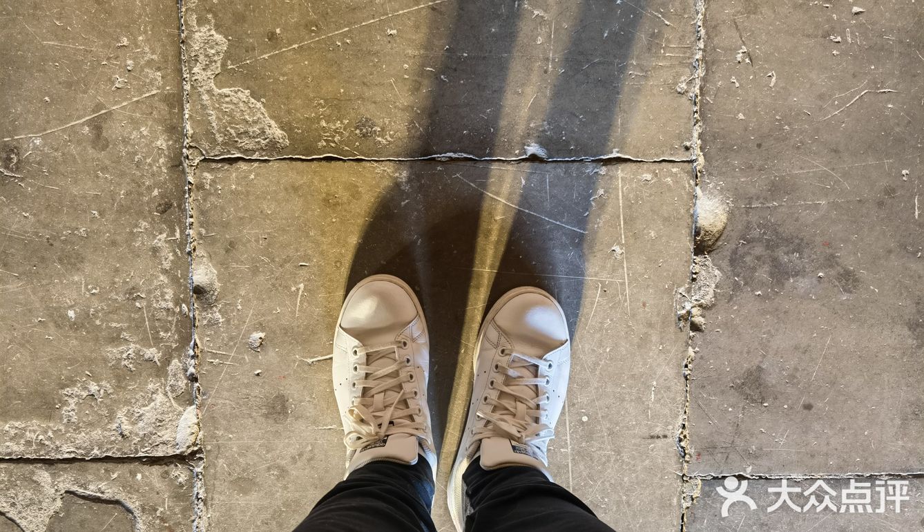 门票2元，提前一天在网上预约