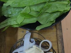 -洞庭洲·防空洞火锅·铜锅涮肉·烧烤(新百广场店)