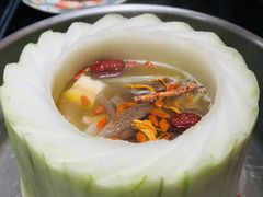 -得意咚瓜·顺德鱼生·冬瓜火锅(深圳首店)